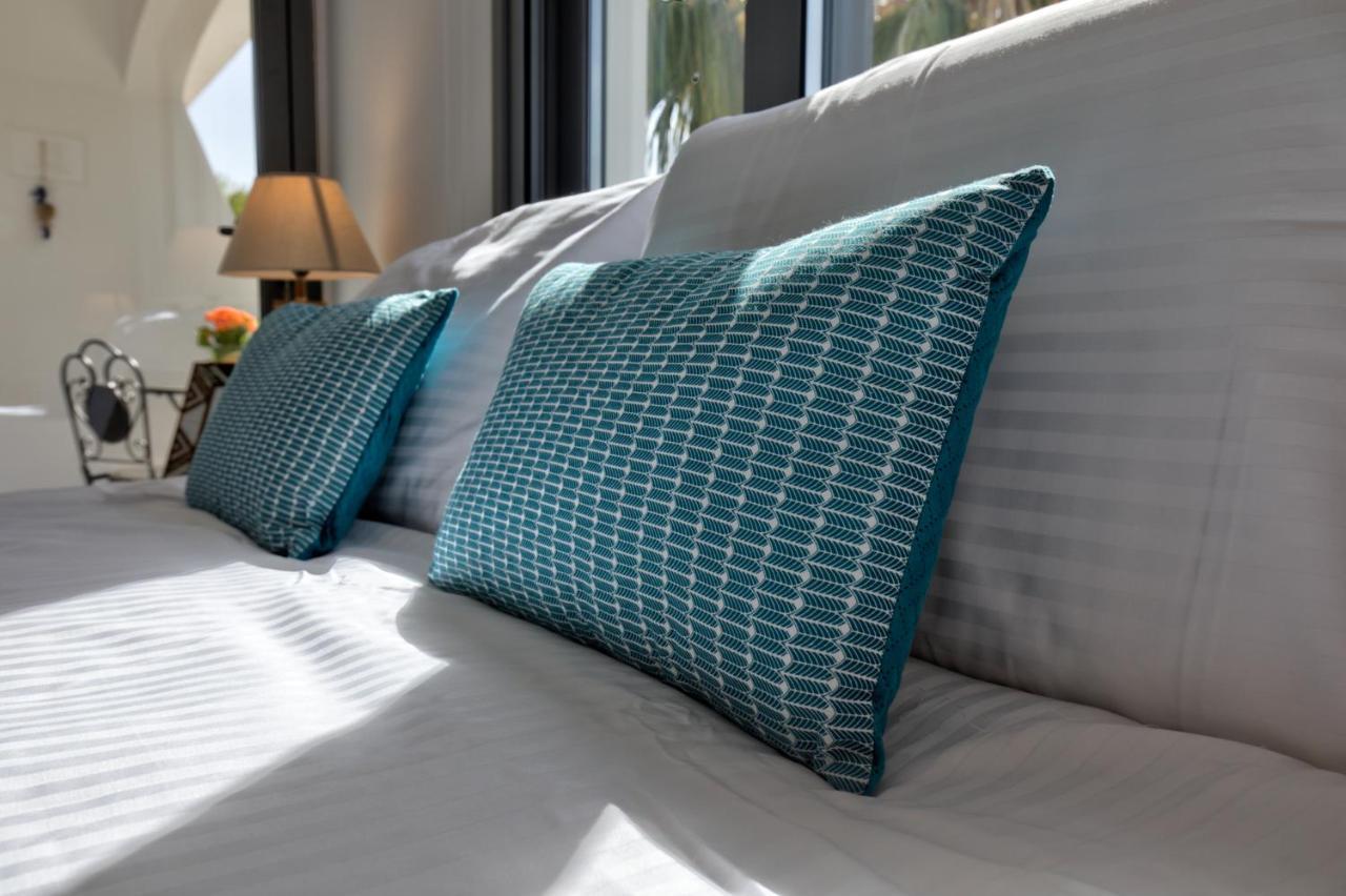 Dreamy 2 Bed Apartment By The Sea Paphos Exterior foto